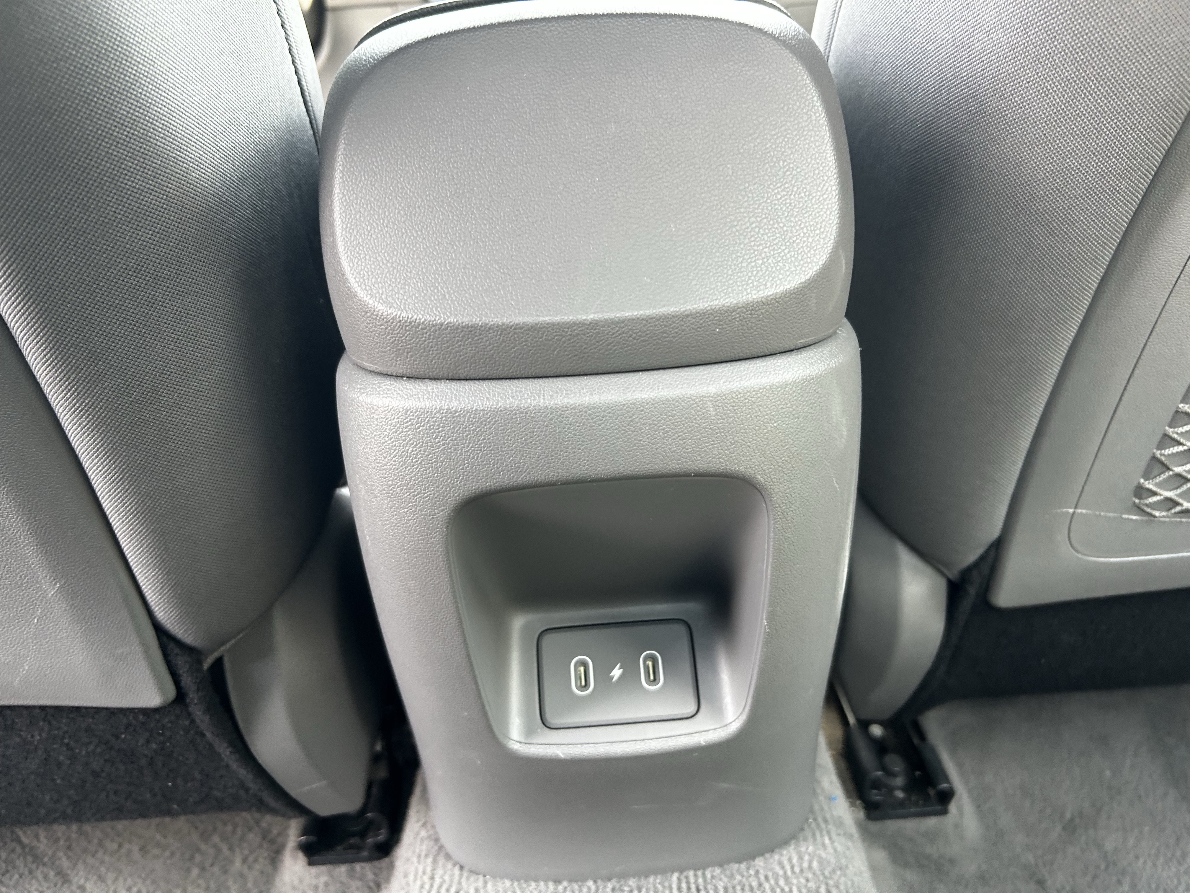 Used 2025 Hyundai Elantra SEL FWD image 21