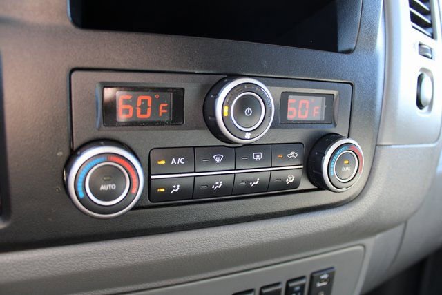 Used 2016 Nissan NV 3500 SL RWD image 25