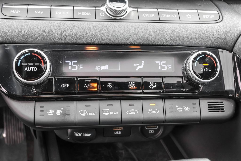 Certified 2021 Hyundai Elantra Limited w/ Cargo Package image 25