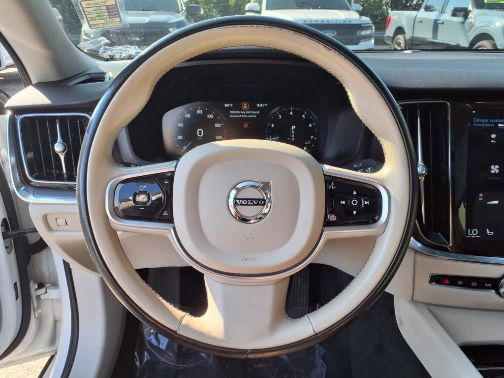 Used 2020 Volvo S60 T5 Momentum w/ Protection Package Premier image 17