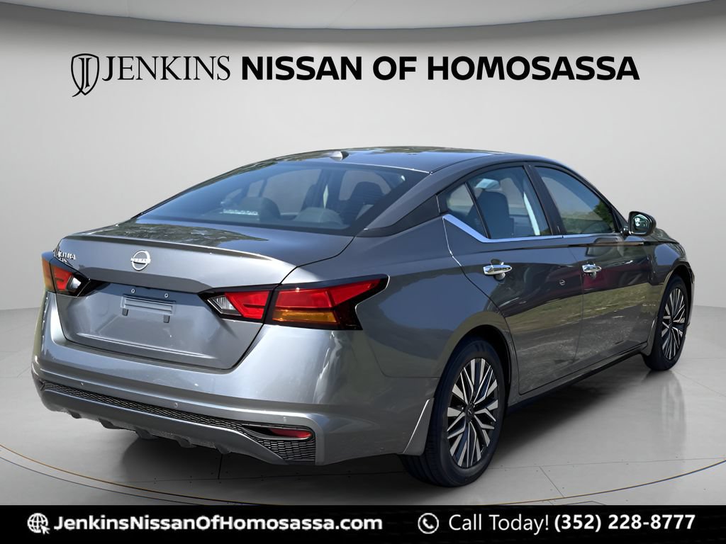 New 2025 Nissan Altima 2.5 SV FWD image 3