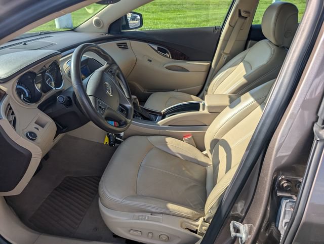 Used 2010 Buick LaCrosse CXL FWD image 13