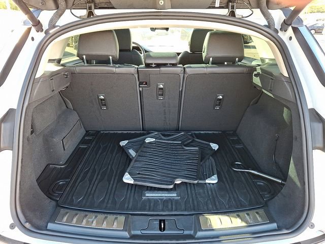 Used 2023 Land Rover Range Rover Evoque R-Dynamic SE image 31