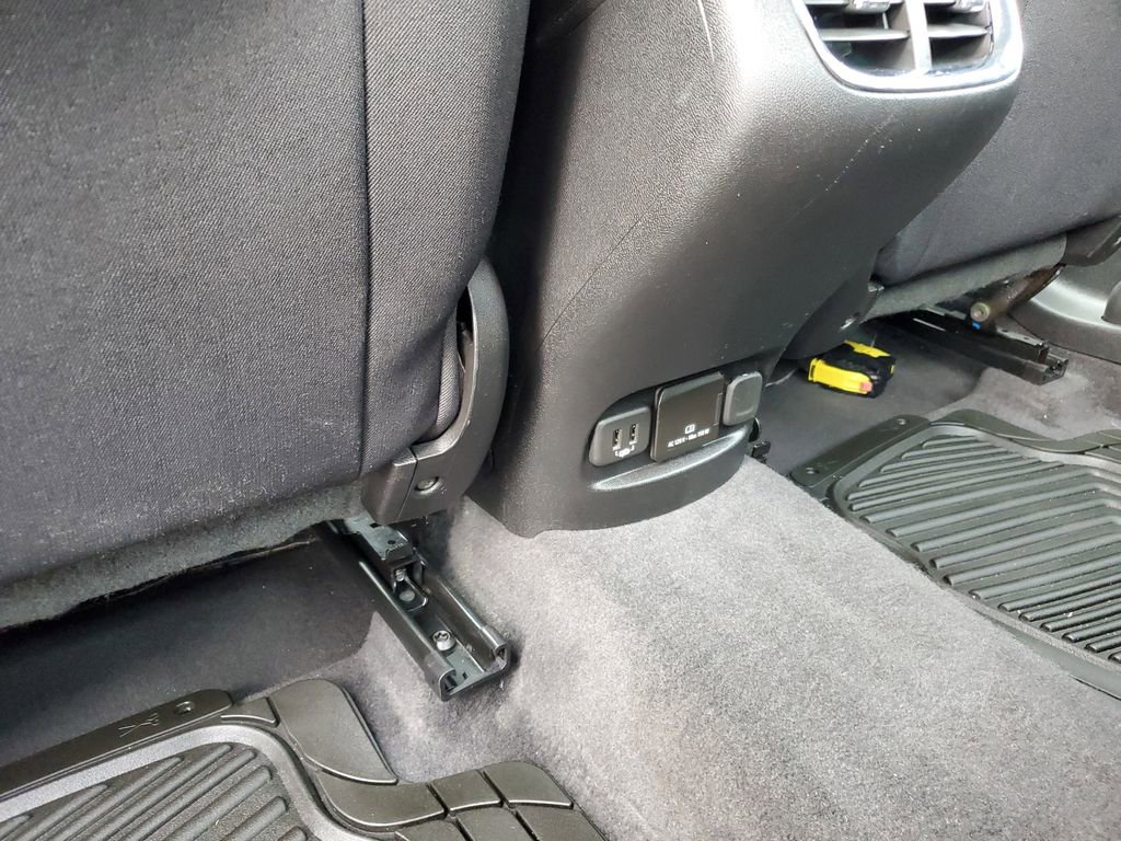 Used 2018 Chevrolet Malibu LT image 31