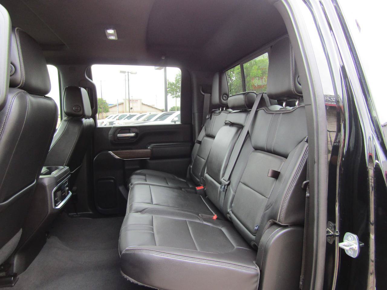 Used 2021 Chevrolet Silverado 2500 High Country w/ Z71 Off-Road Package AWD/4WD image 11