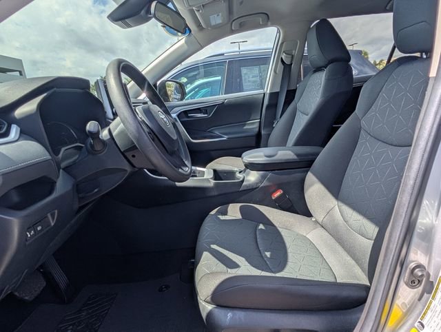 Used 2023 Toyota RAV4 XLE image 5