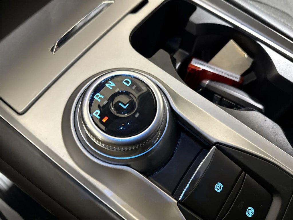 Used 2023 Ford Explorer XLT image 16