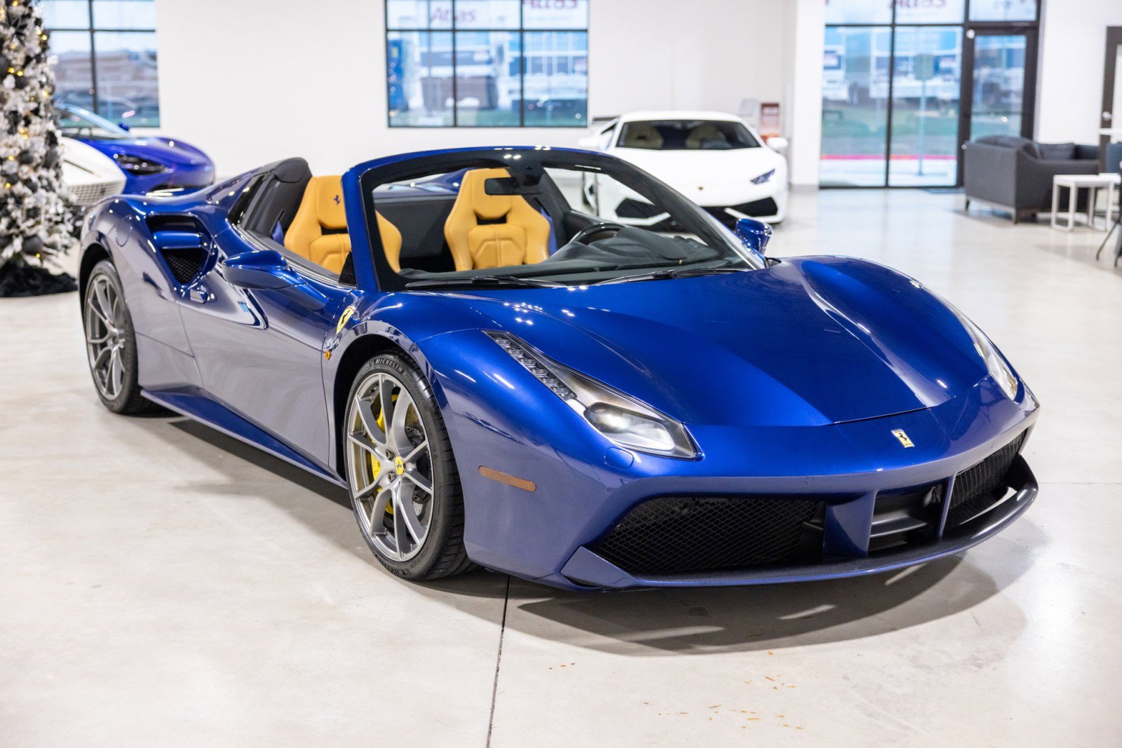 Used 2019 Ferrari 488 Spider image 10