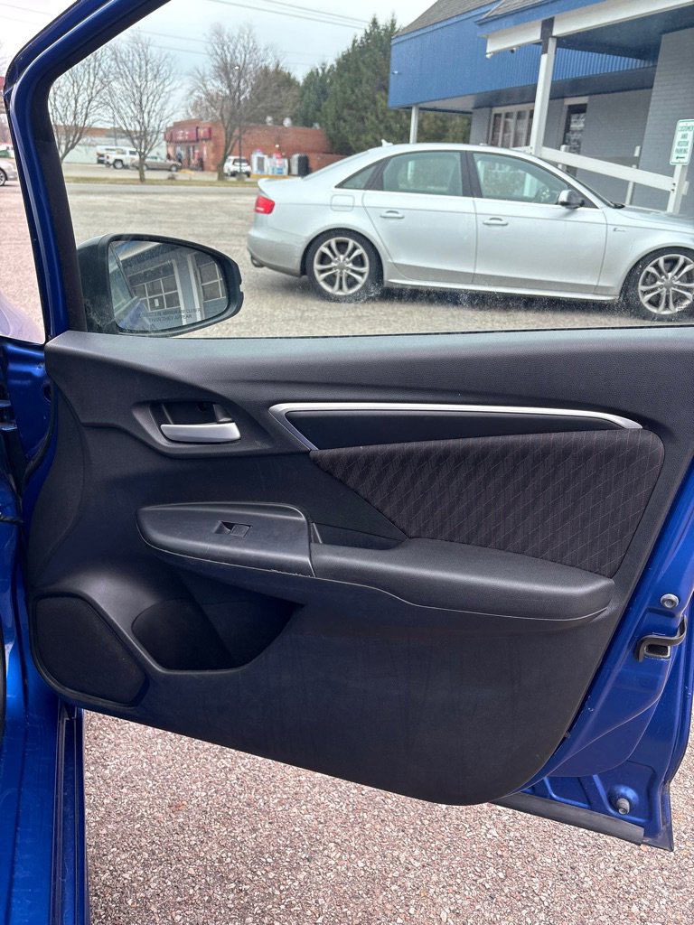 Used 2018 Honda Fit Sport image 15