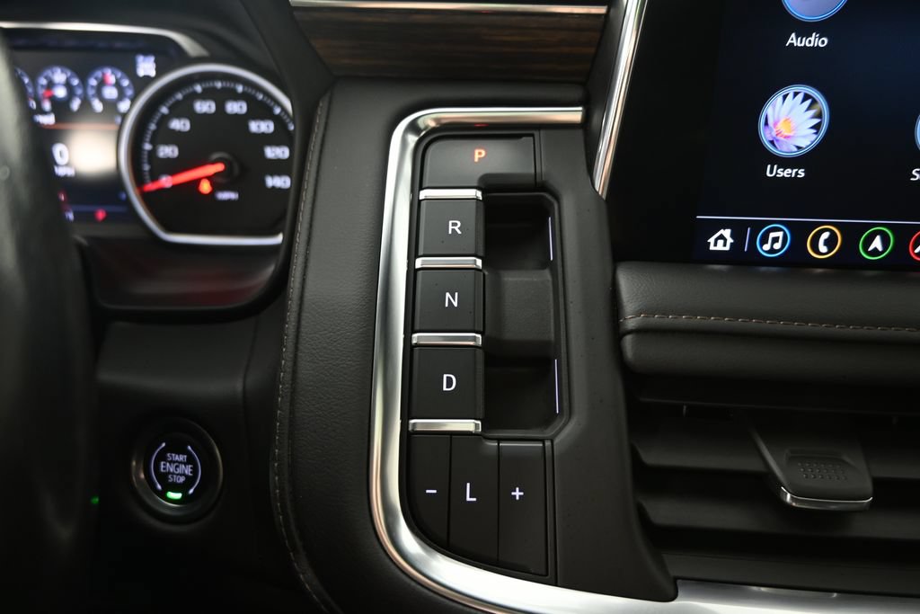 Used 2021 Chevrolet Suburban High Country AWD/4WD image 32