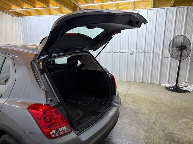 Used 2020 Chevrolet Trax LS image 10