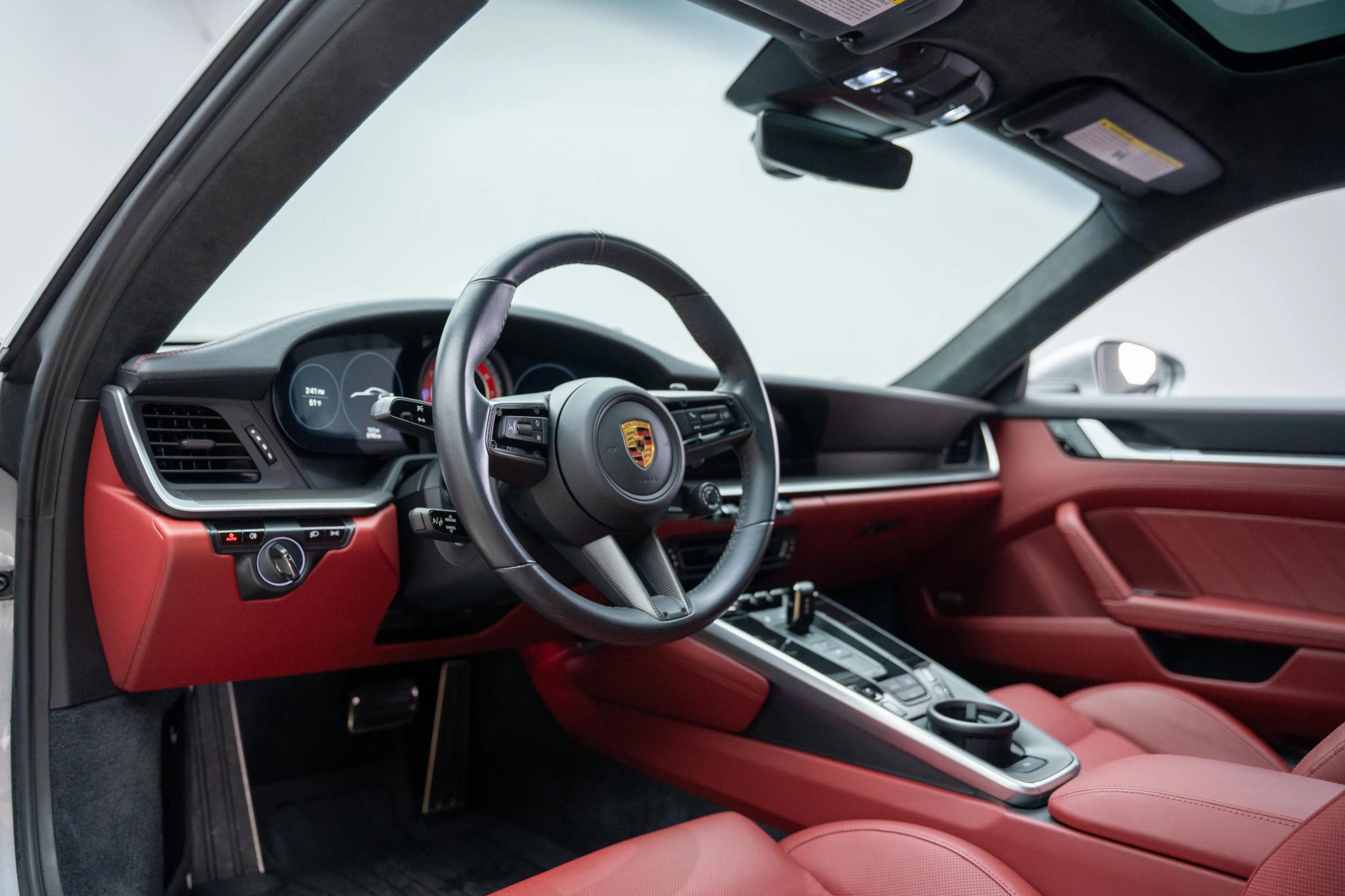 Used 2021 Porsche 911 Turbo S image 2
