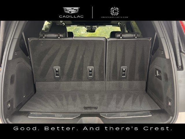 Used 2022 Cadillac Escalade Premium Luxury RWD image 34