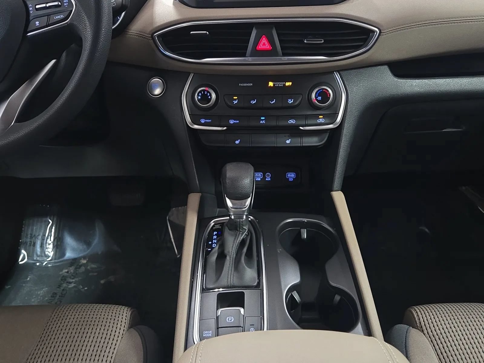Used 2019 Hyundai Santa Fe SEL FWD image 18