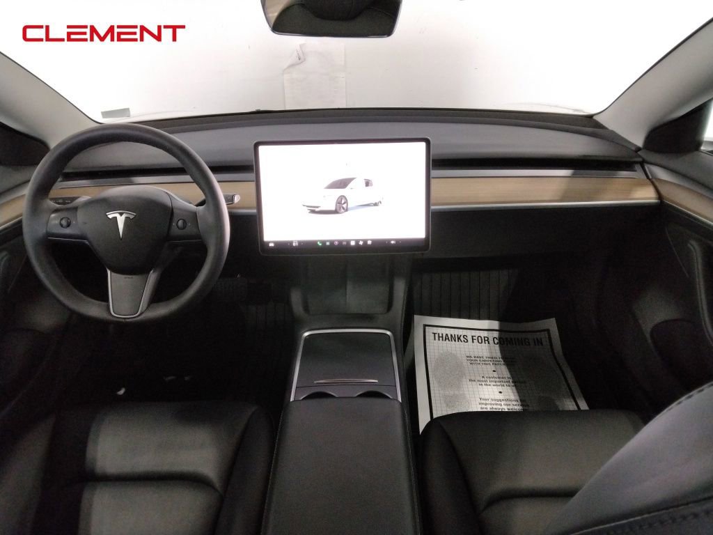 Used 2023 Tesla Model 3 Standard Range image 30