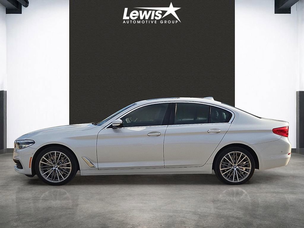 Used 2020 BMW 530i xDrive w/ Premium Package AWD/4WD image 2