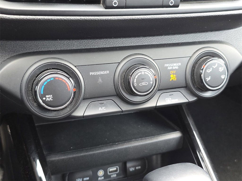 Used 2021 Kia Forte GT-Line image 32