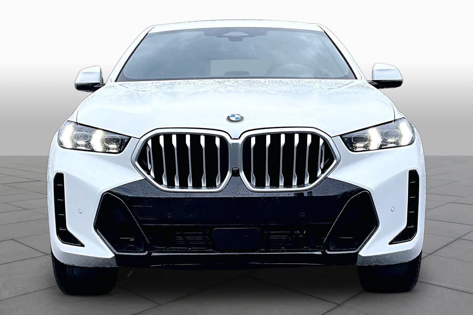 Used 2026 BMW X6 xDrive40i AWD/4WD image 4