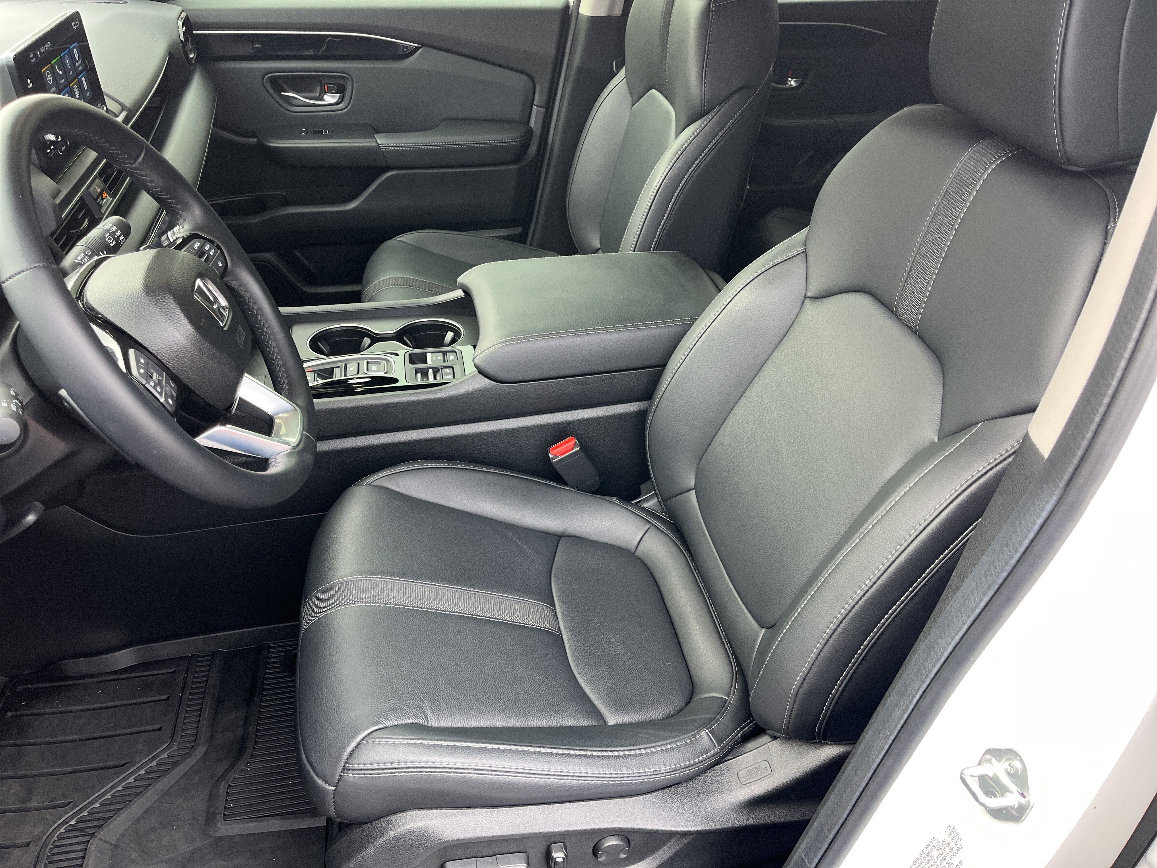 Certified 2025 Honda Pilot EX-L image 17