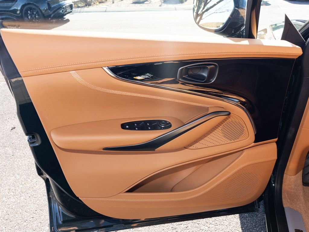 New 2026 Aston Martin DBX 707 image 19