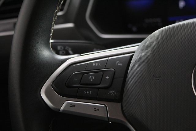 Used 2023 Volkswagen Tiguan SE image 20