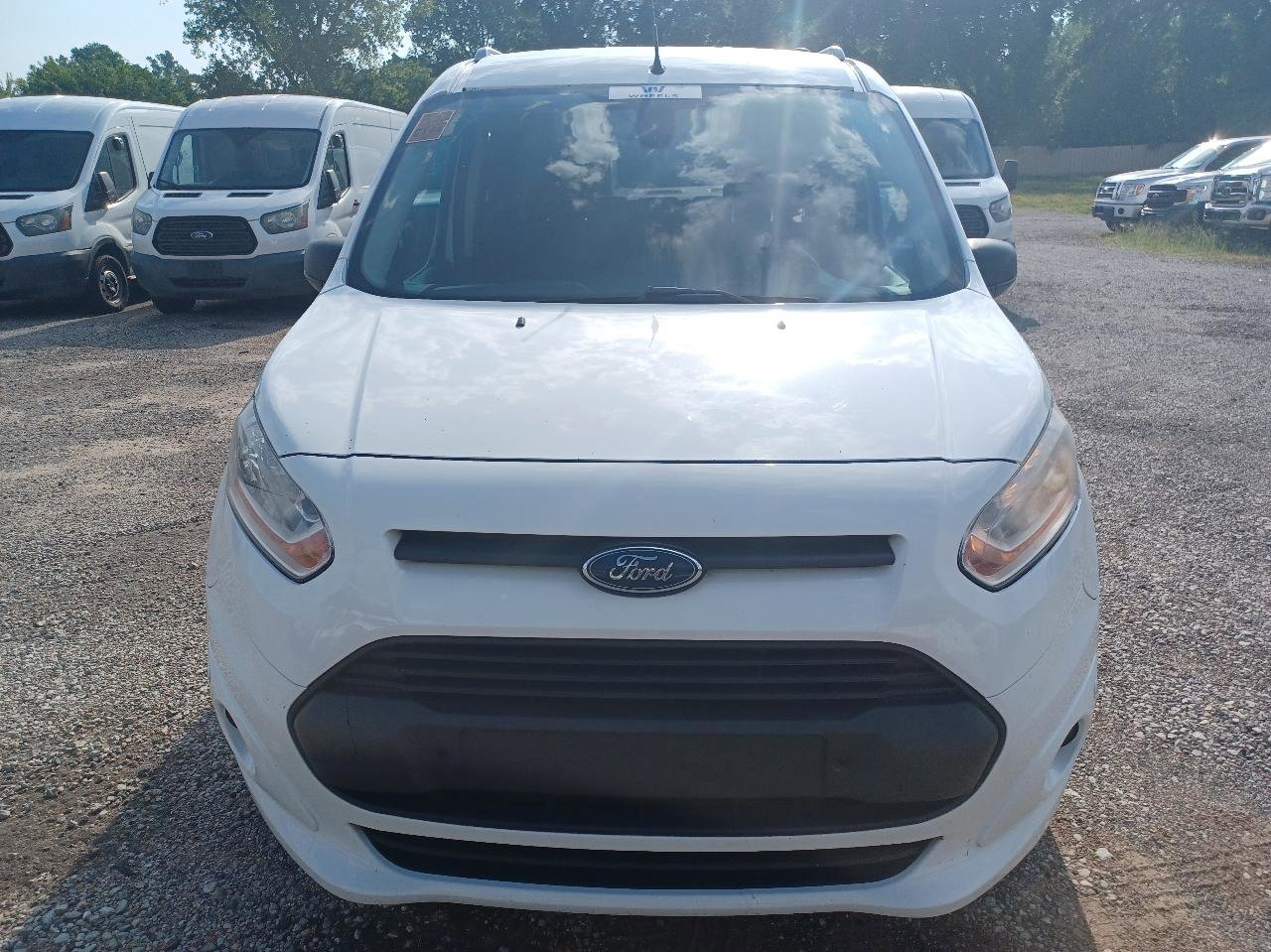 Used 2018 Ford Transit Connect XLT FWD image 2