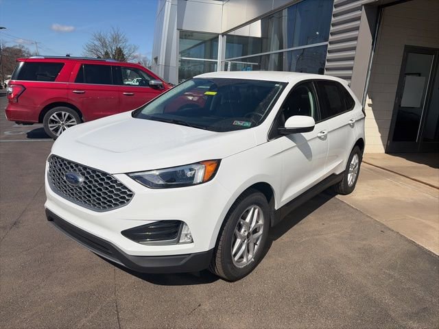 Certified 2024 Ford Edge SEL w/ Convenience Package image 2