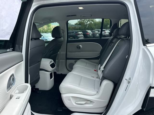 New 2026 Hyundai Ioniq 9 SEL image 13