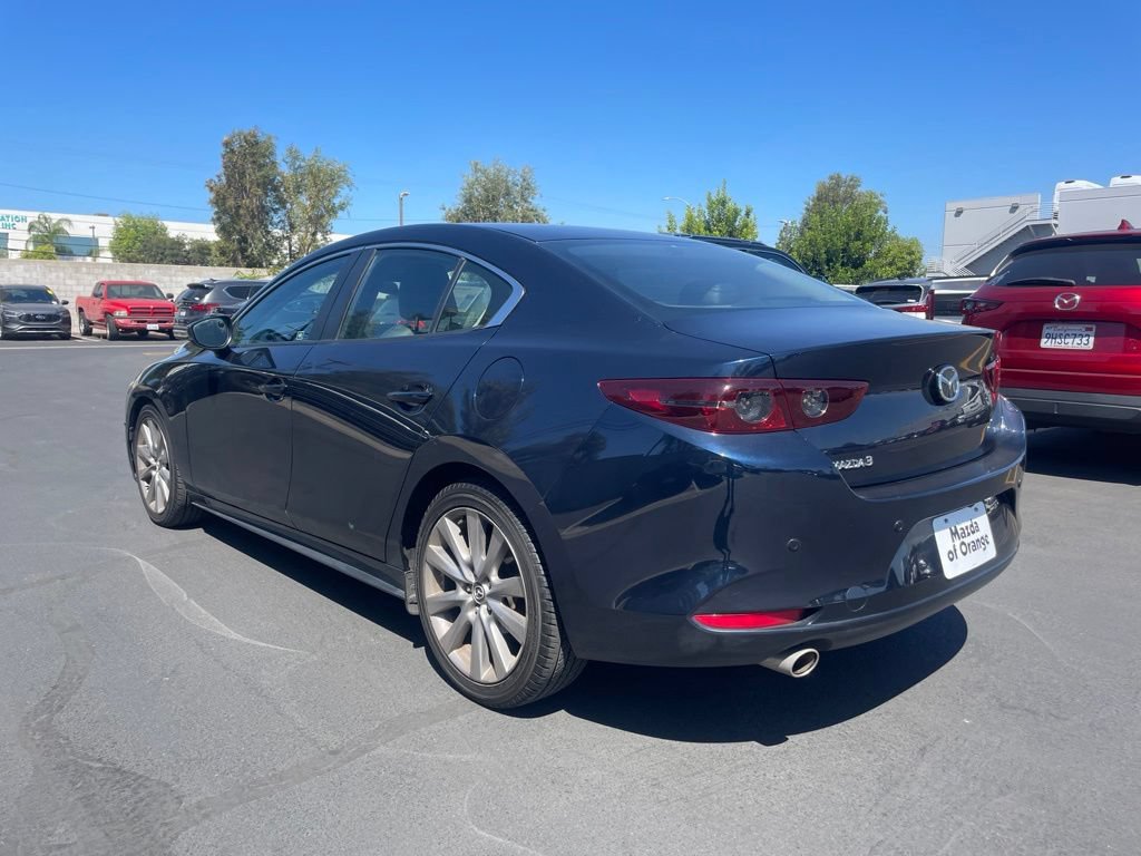 Used 2020 MAZDA MAZDA3 Sedan w/ Select Package FWD image 4