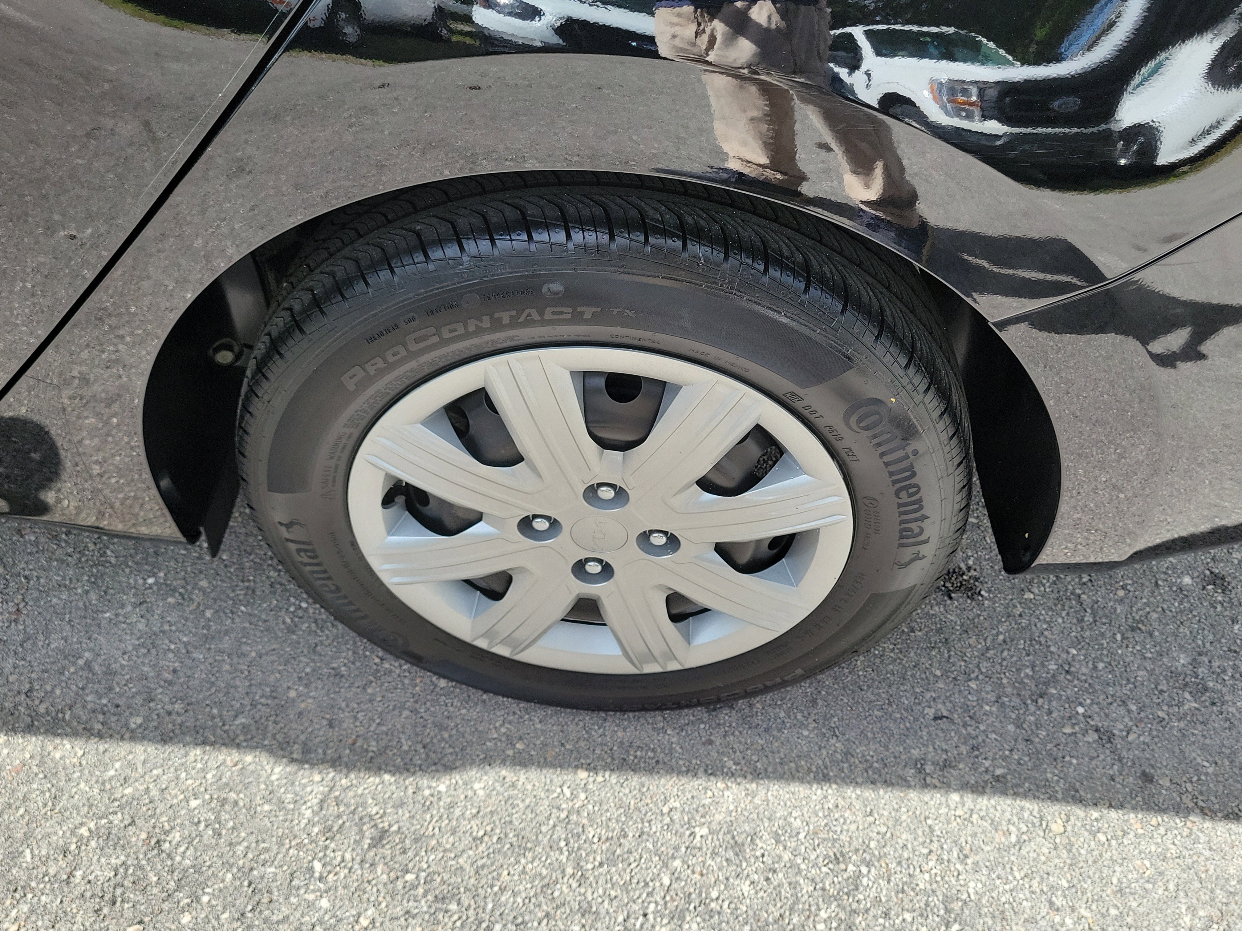 Used 2023 Kia Rio LX image 29