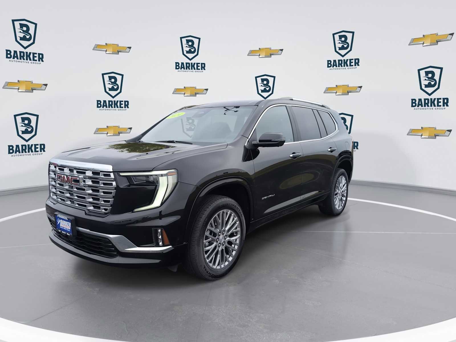 Used 2024 GMC Acadia Denali AWD/4WD image 4