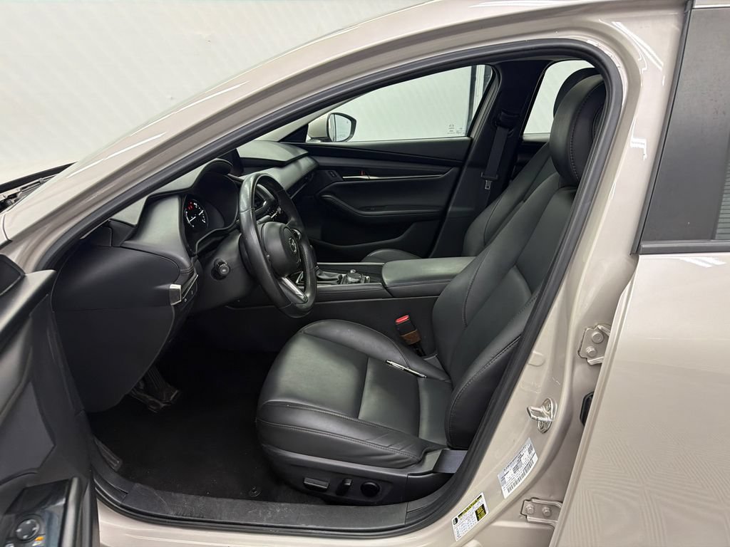 Used 2024 MAZDA MAZDA3 s FWD image 9