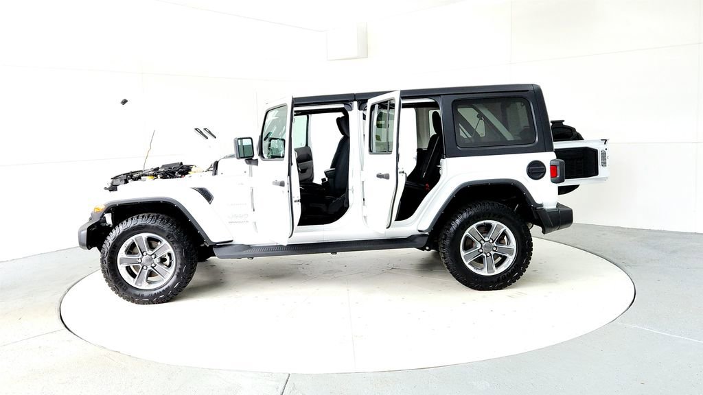 Used 2022 Jeep Wrangler Unlimited Sahara w/ Cold Weather Group AWD/4WD image 10