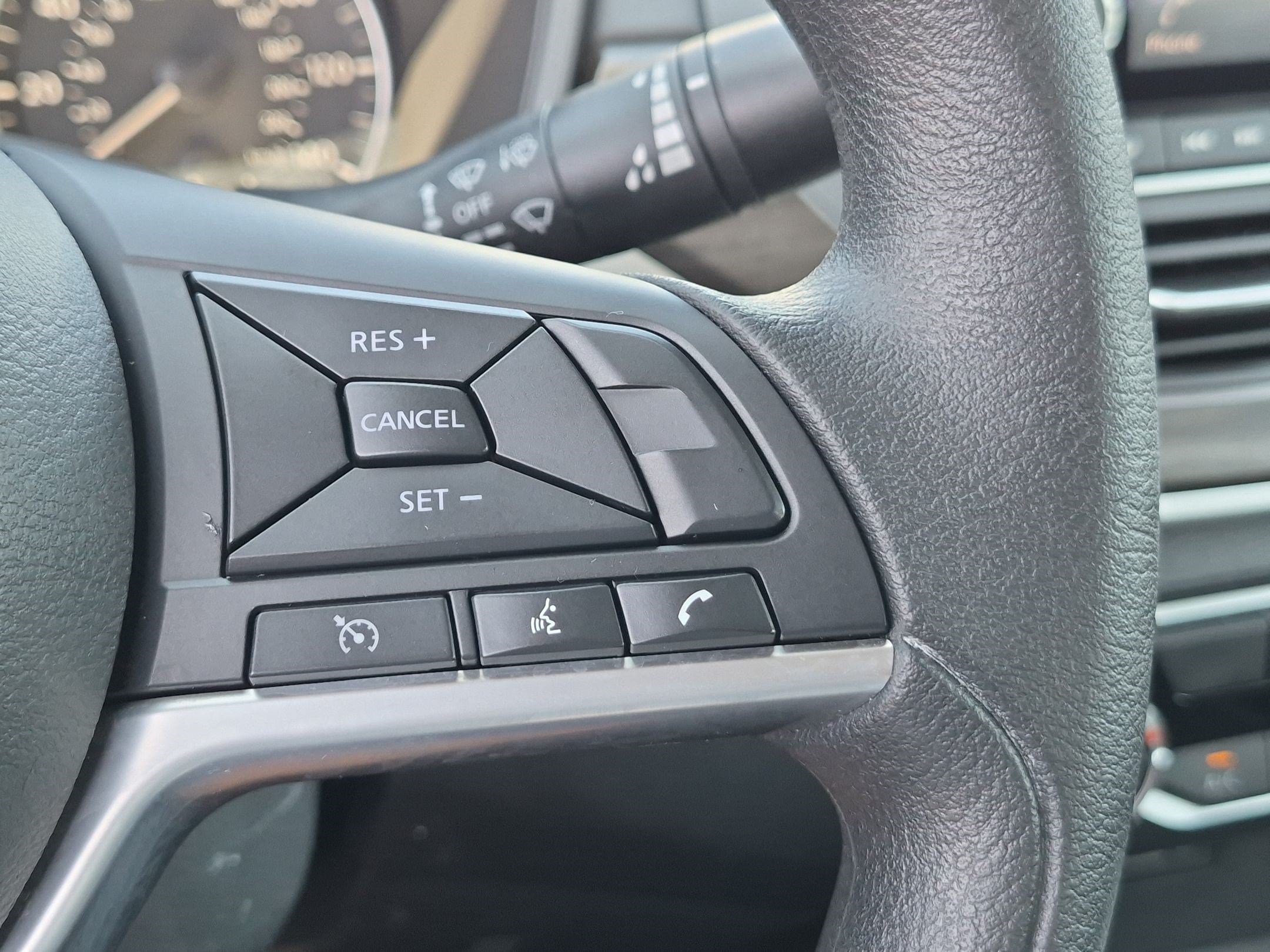 Used 2025 Nissan Altima 2.5 SV FWD image 19