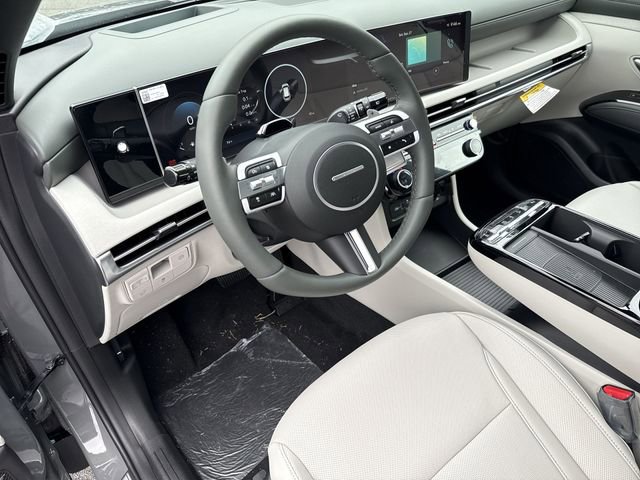 New 2025 Hyundai Tucson Limited image 24