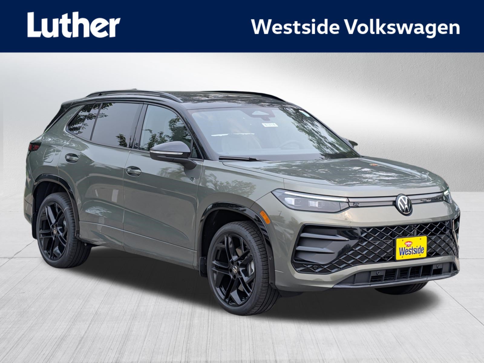 New 2026 Volkswagen Tiguan SE R-Line AWD/4WD image 1