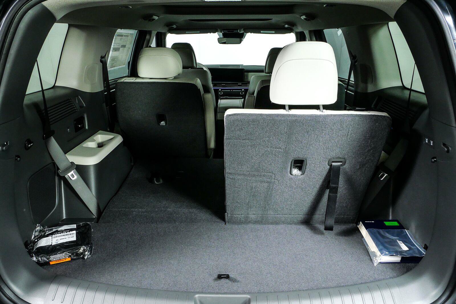 New 2026 Hyundai Santa Fe Limited FWD image 34