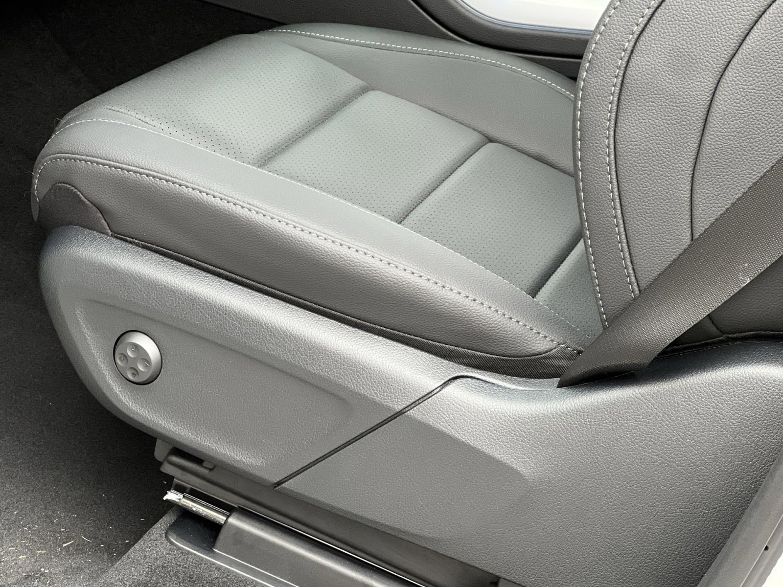 New 2026 Mercedes-Benz GLE 350 4MATIC image 12