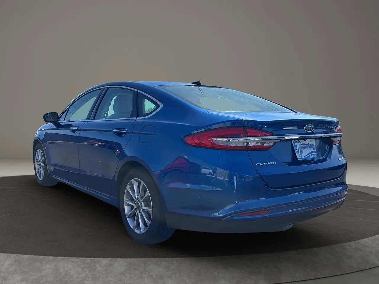 Used 2017 Ford Fusion SE w/ Fusion SE Technology Package image 21