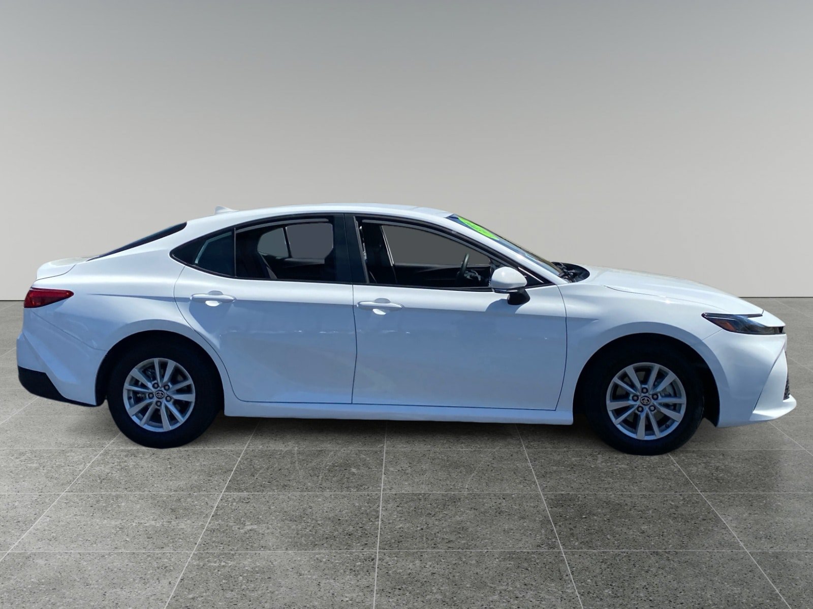 Used 2025 Toyota Camry LE FWD image 6