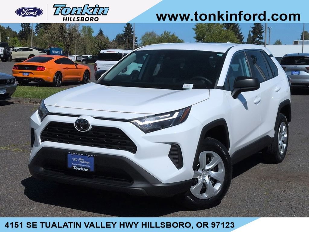 Used 2023 Toyota RAV4 LE AWD/4WD image 1