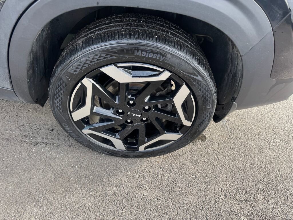 Used 2024 Kia Seltos SX image 32