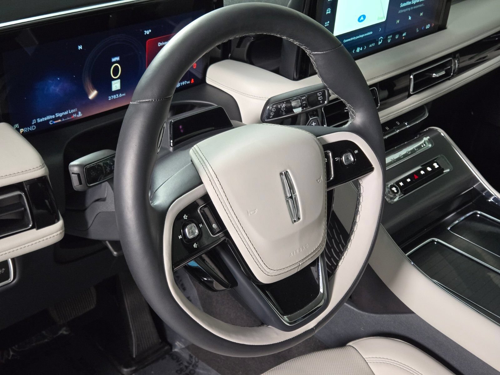 New 2026 Lincoln Aviator AWD image 23