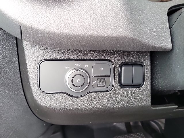 Used 2025 Mercedes-Benz Sprinter 2500 image 17