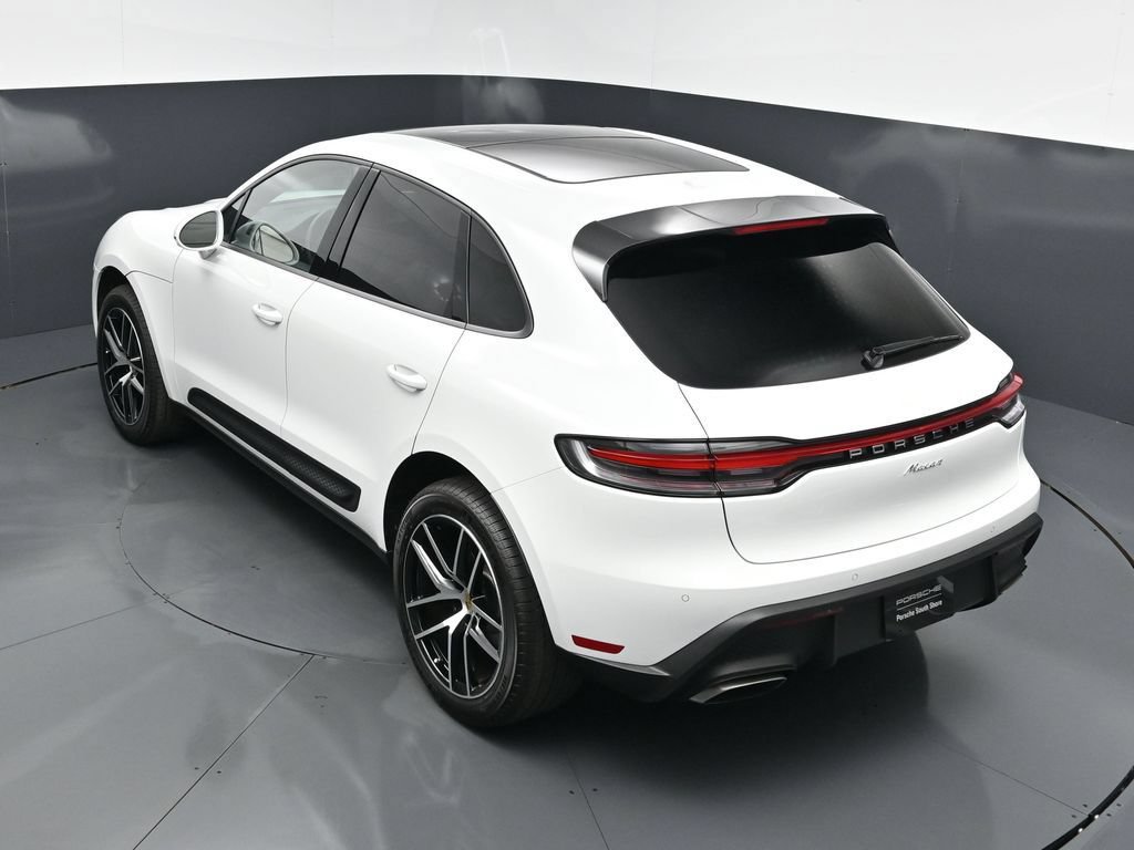 New 2026 Porsche Macan AWD/4WD image 18