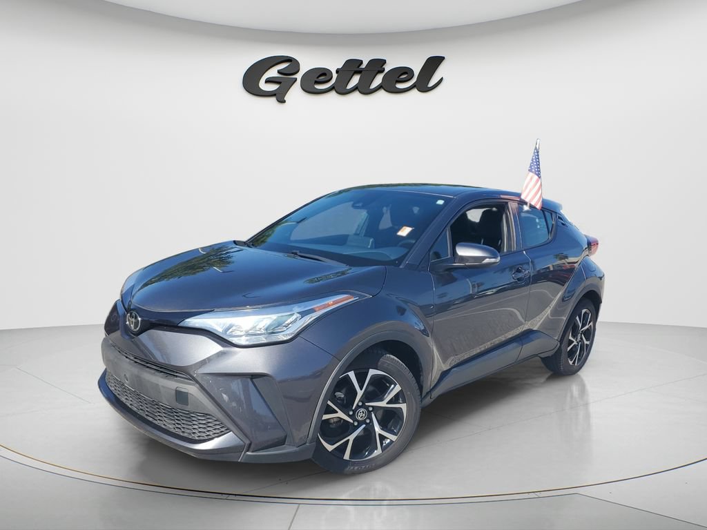 Used 2022 Toyota C-HR XLE FWD video 1