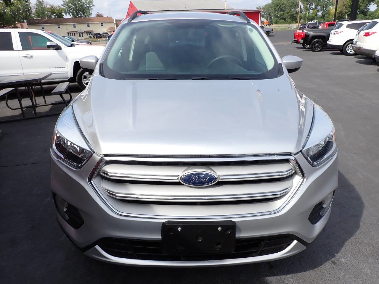 Used 2018 Ford Escape SE image 2