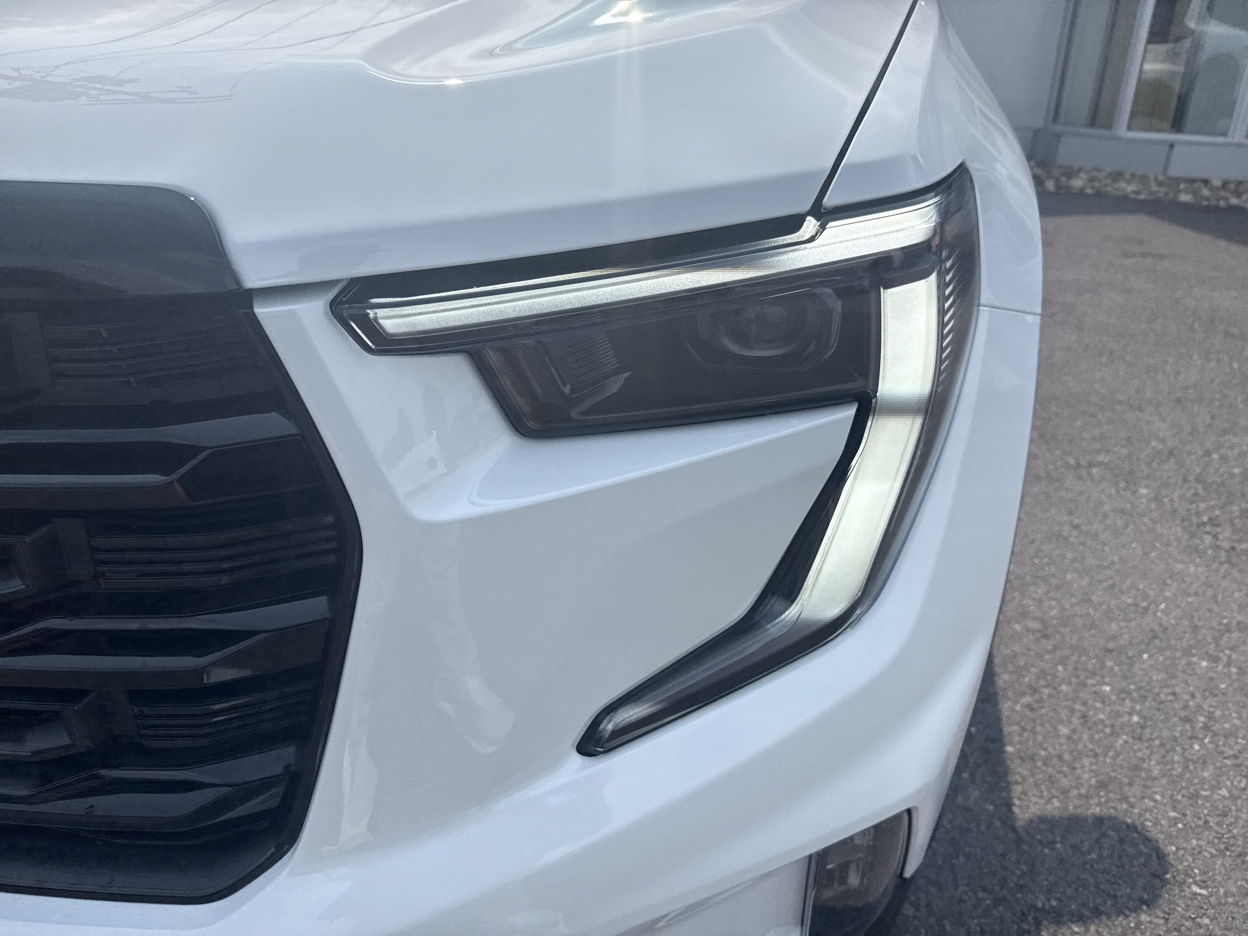 New 2027 GMC Acadia Elevation w/ Black Edition AWD/4WD image 9