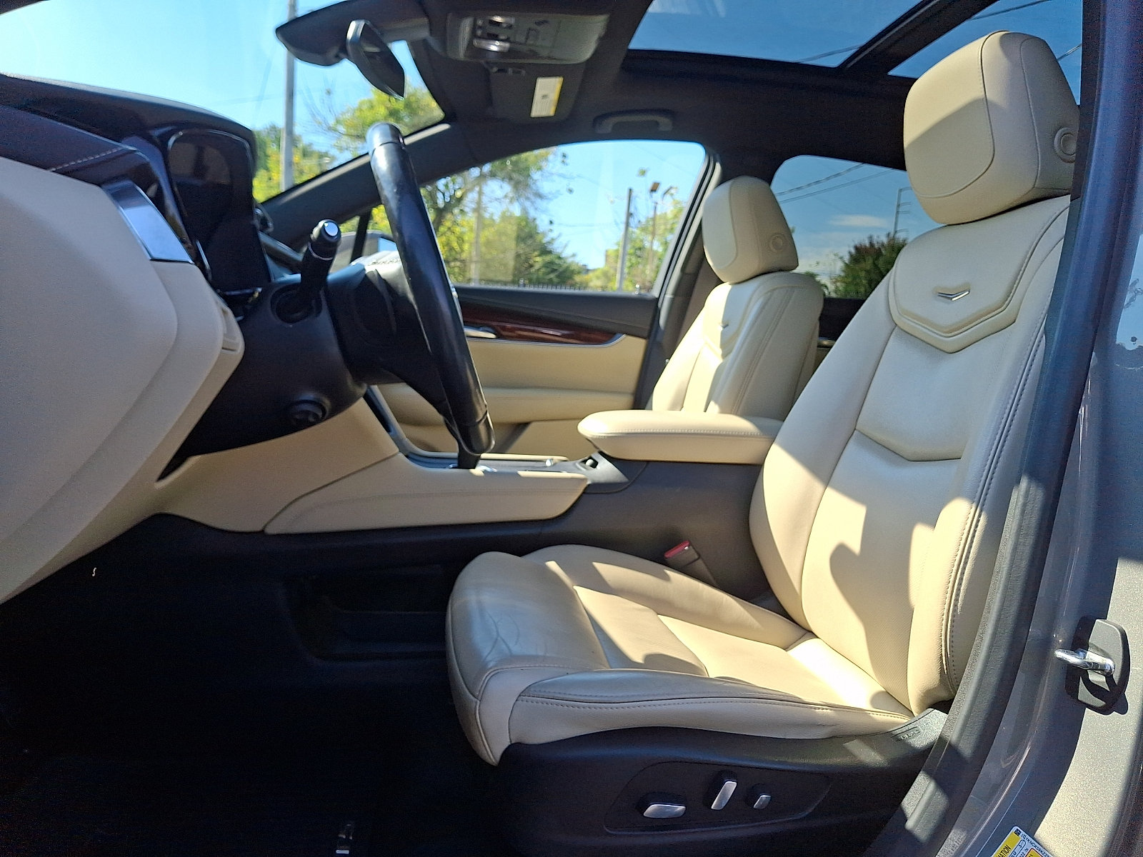 Used 2019 Cadillac XT5 Luxury FWD image 13