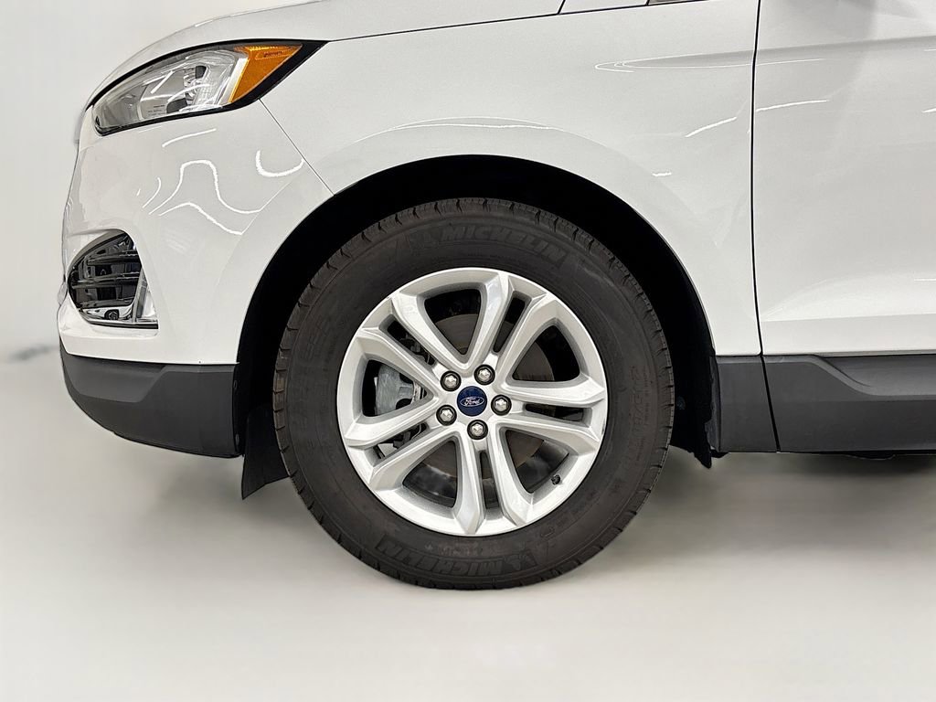 Used 2019 Ford Edge SEL w/ Equipment Group 201A FWD image 26